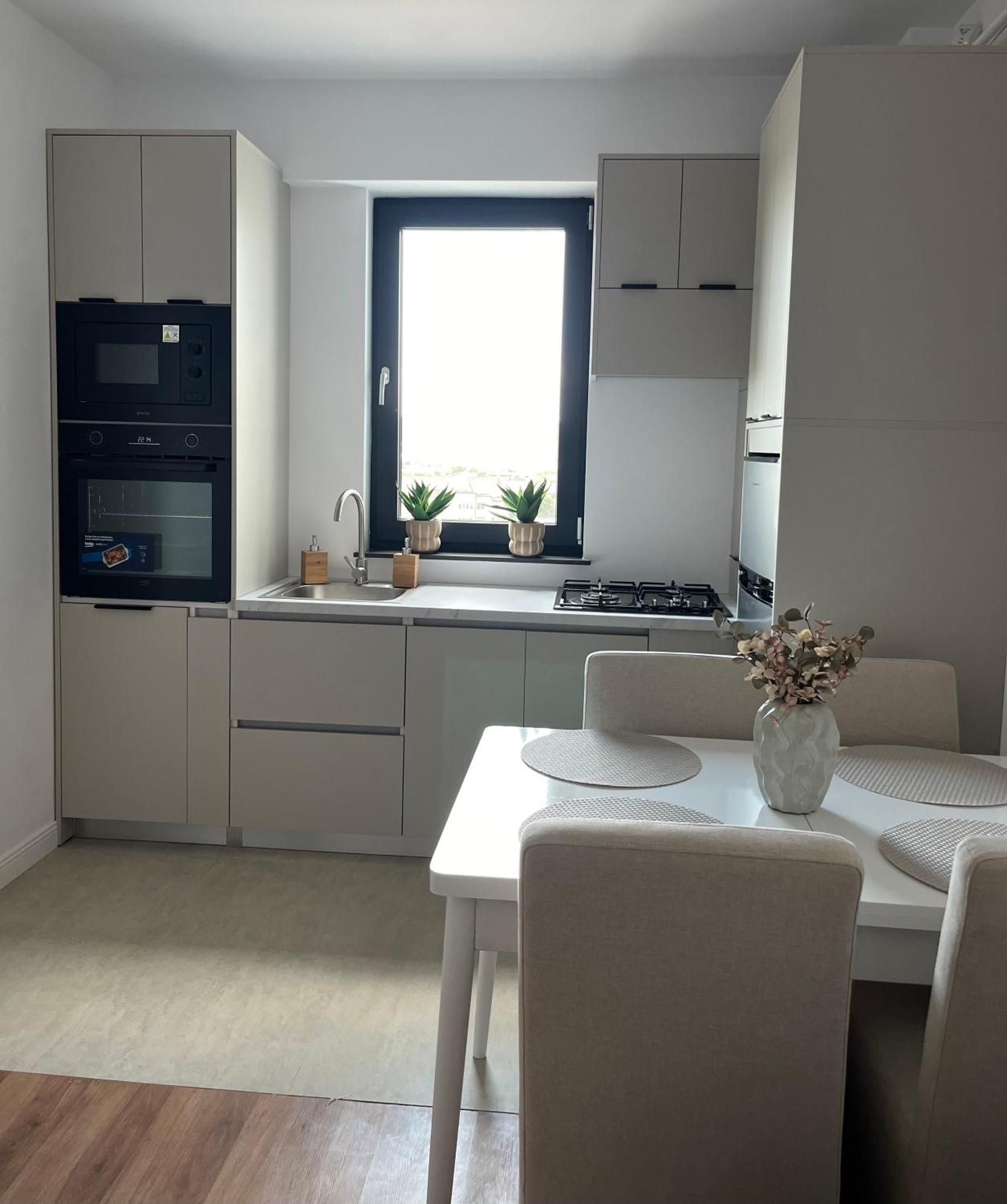 Apartament Nou Neo Tower Suceava Exterior foto